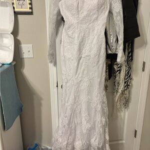 Elegant White Lace Dress